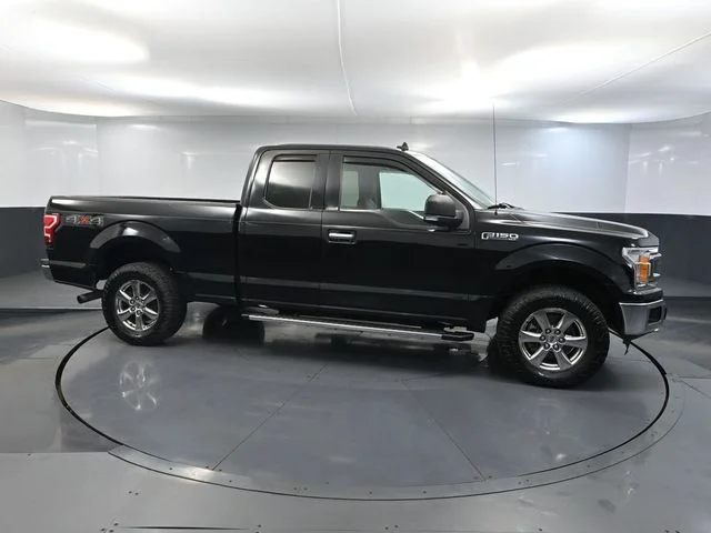 Used 2019 Black Ford XLT image 3