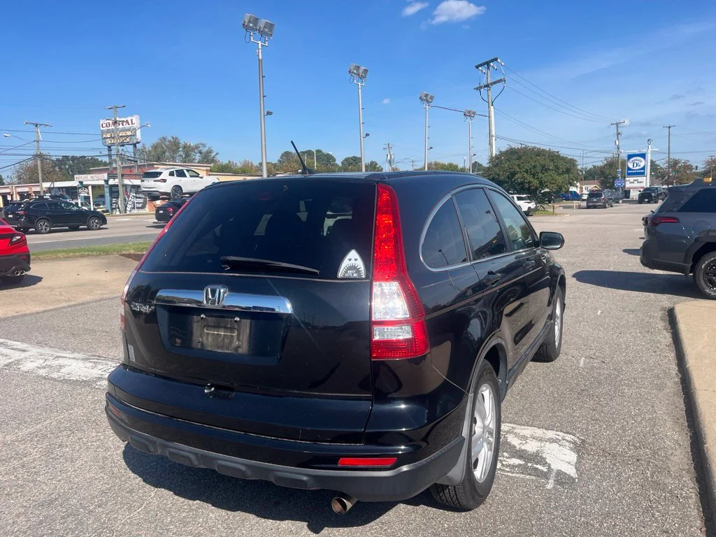 Used 2011  Honda EX image 4