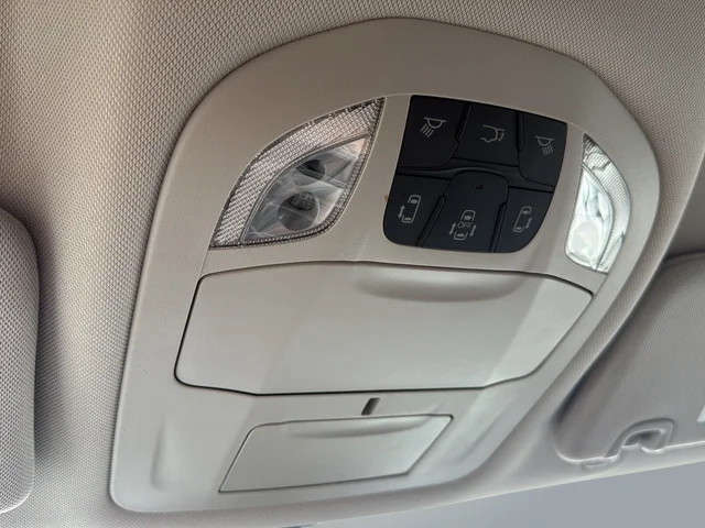 Used 2024 White Chrysler Touring L image 36