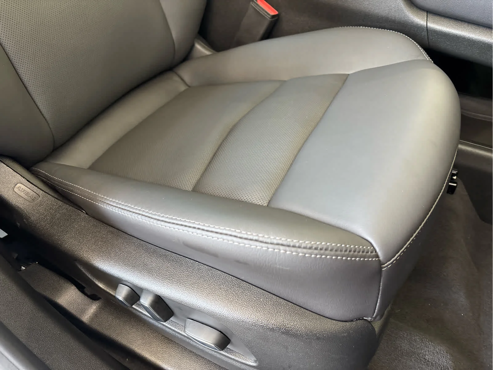 2026 Cadillac XT5 Premium Luxury - Photo 11