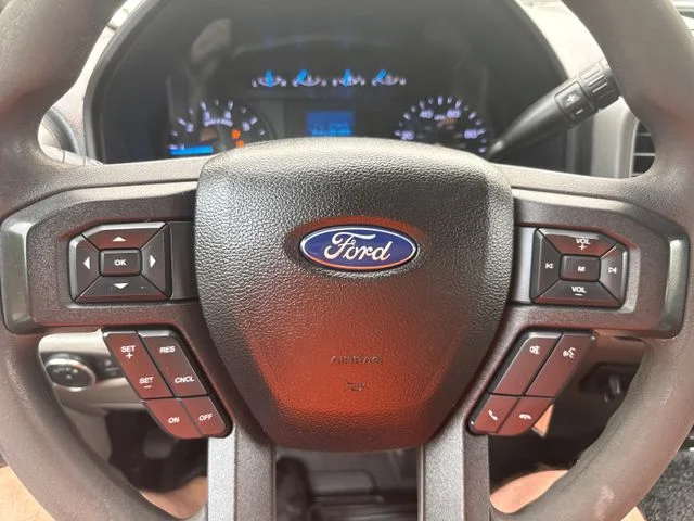 Used 2017 Oxford White Ford XL image 25