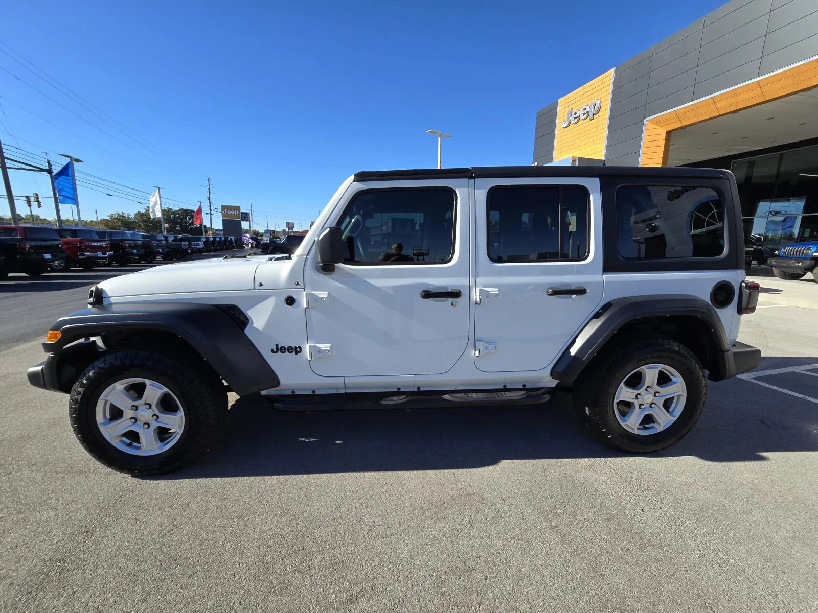 Used 2021 Bright White Clearcoat Jeep Unlimited Sport S image 4