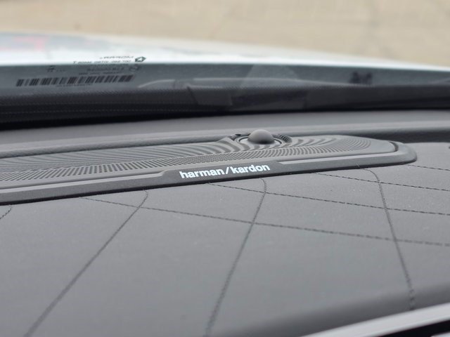 New 2025 Bright White Clear-Coat Exterior Paint RAM Limited image 43