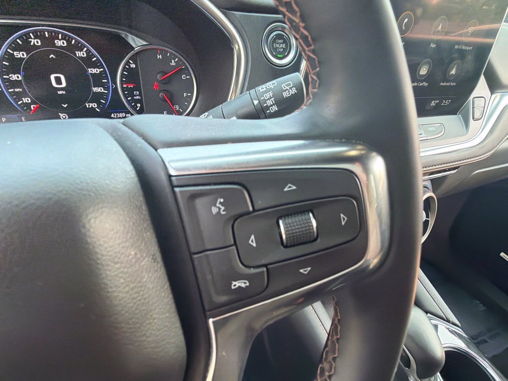 Used 2025 Sterling Gray Metallic Chevrolet Premier image 21