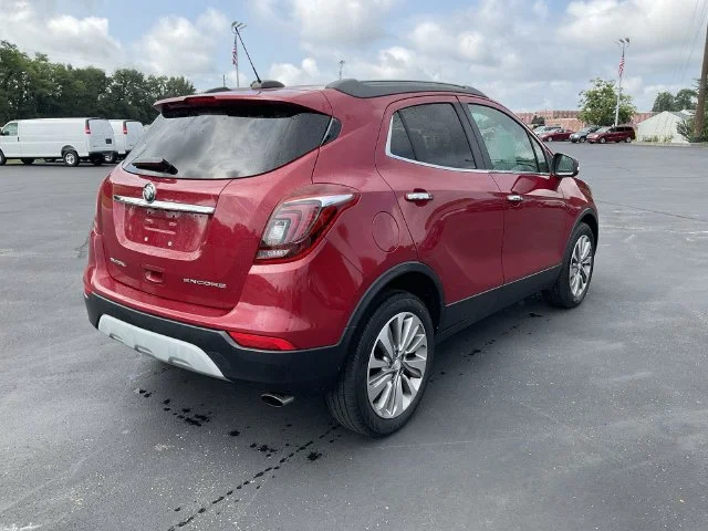 Used 2017 Red Buick Preferred image 8