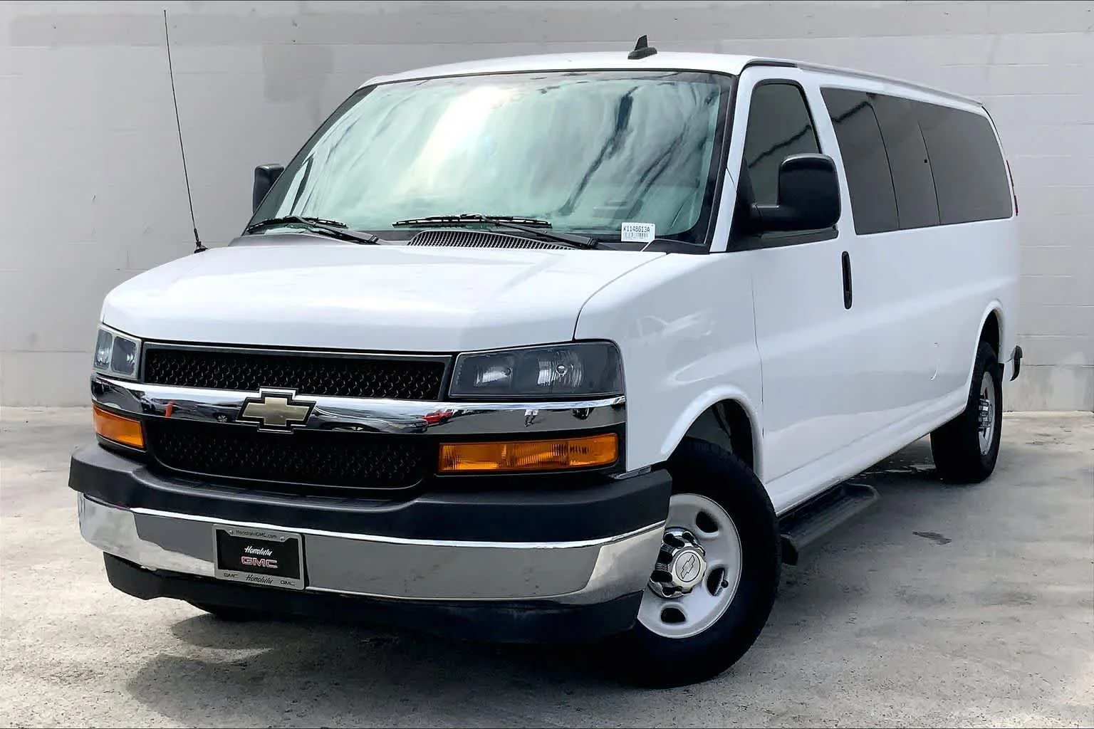 2019 Chevrolet Express 3500 LT Extended's photo