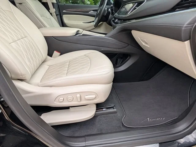 Used 2024 Ebony Twilight Metallic Buick Avenir image 28