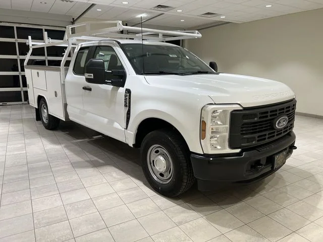 New 2026 Oxford White Ford F-250® XL image 7