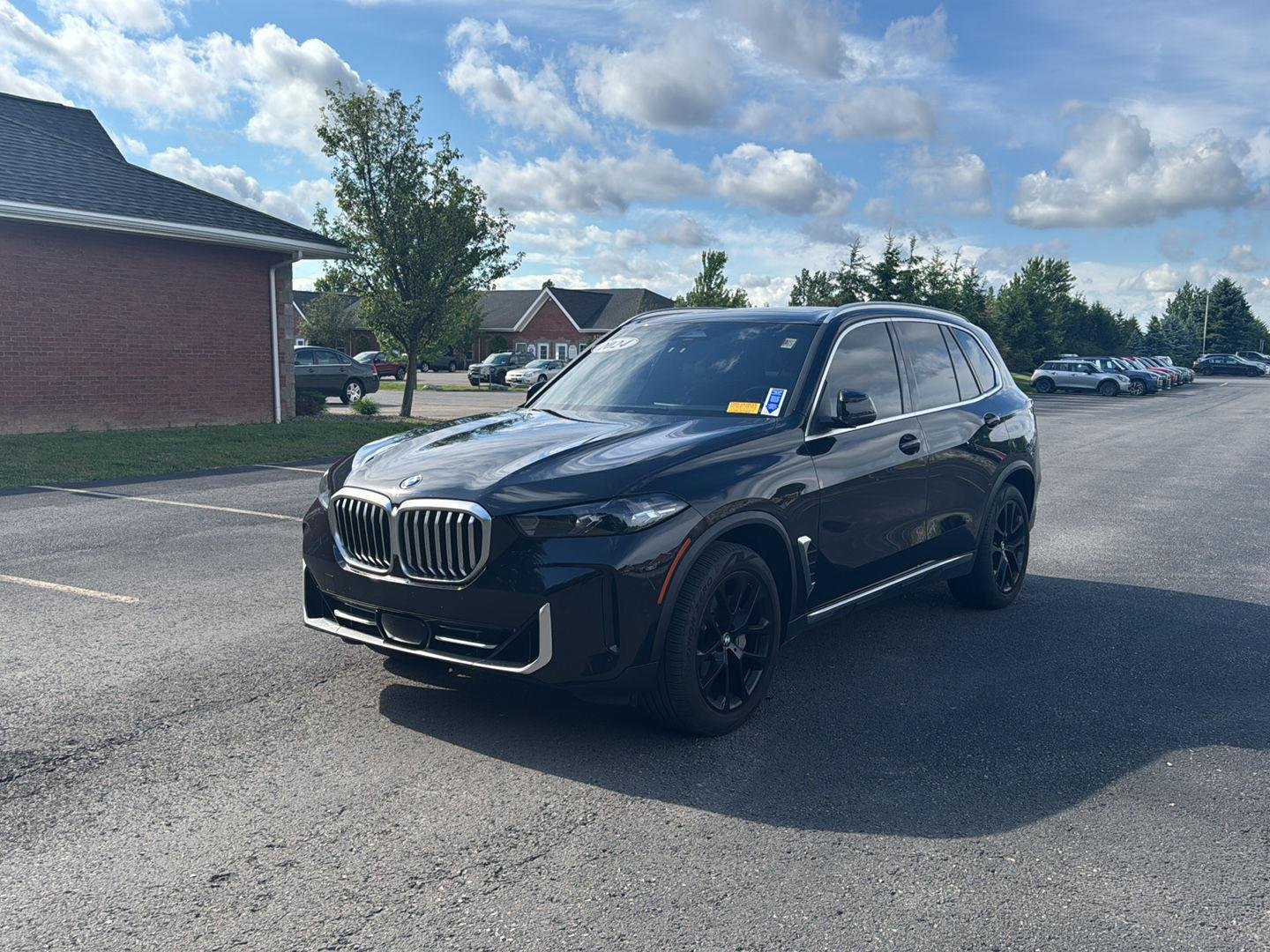 Used 2024 Black Sapphire Metallic BMW xDrive40i image 7