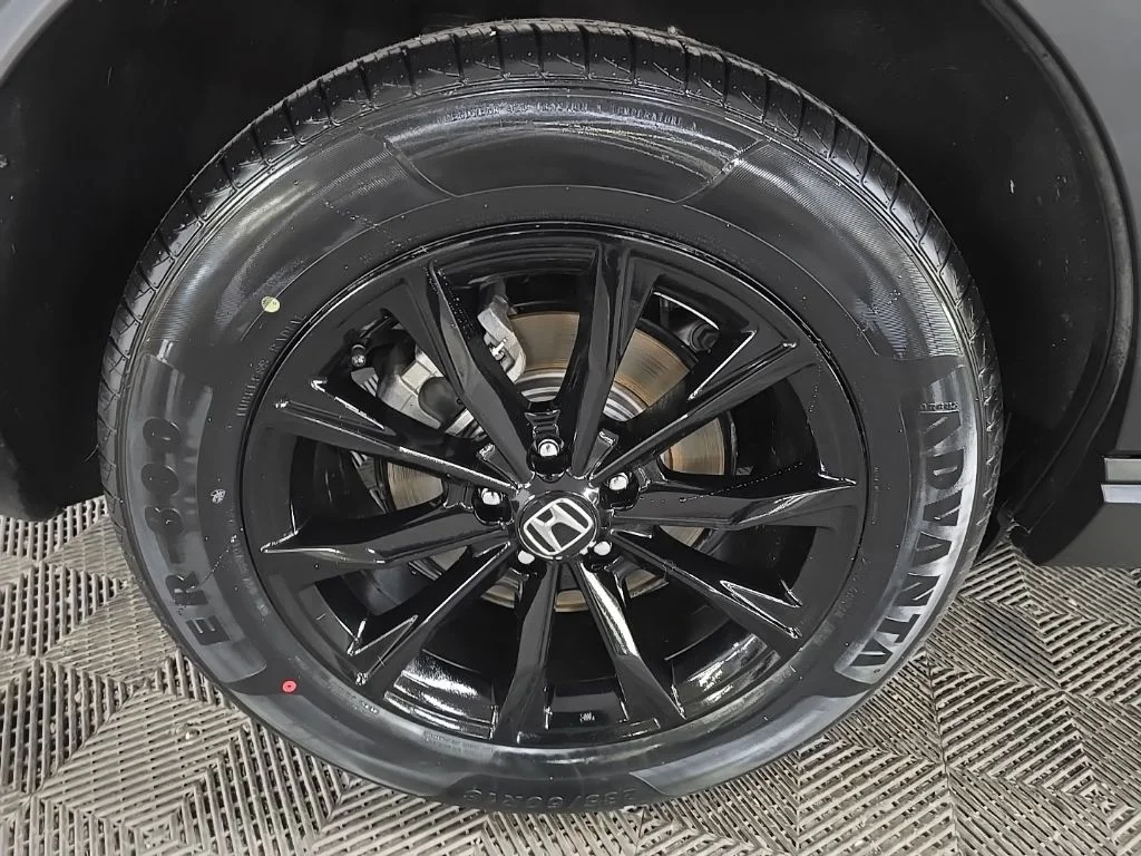 Used 2025 Meteorite Gray Metallic Honda Sport image 14