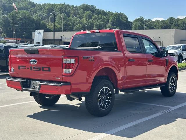 Used 2022 Red FORD  image 21