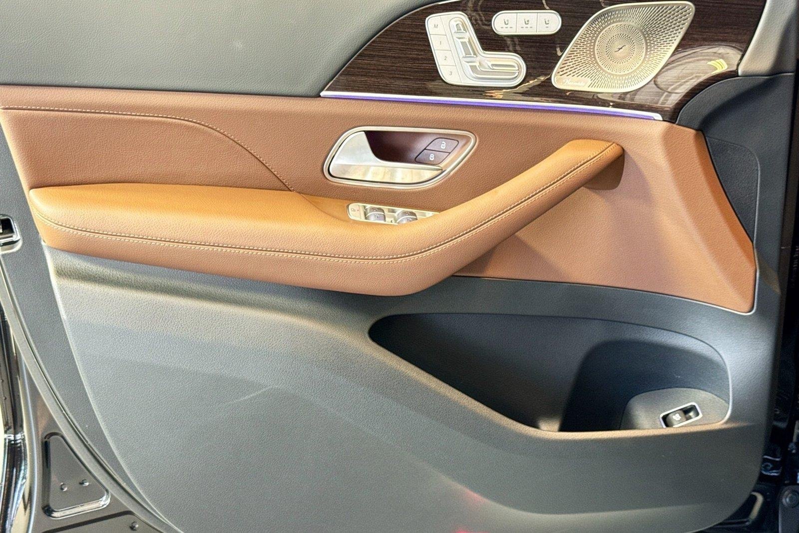 New 2026 Obsidian Black Metallic Mercedes-Benz GLS 450 image 16
