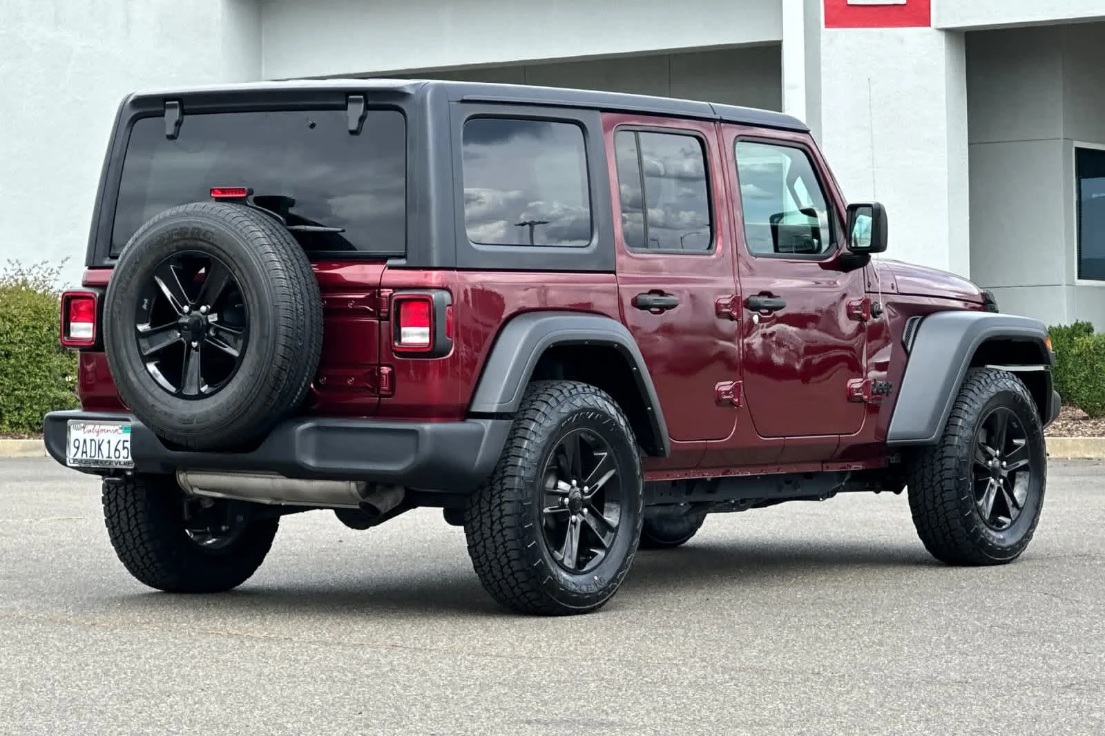 Pre-Owned 2022 Jeep Wrangler Unlimited Sport Altitude Sport
