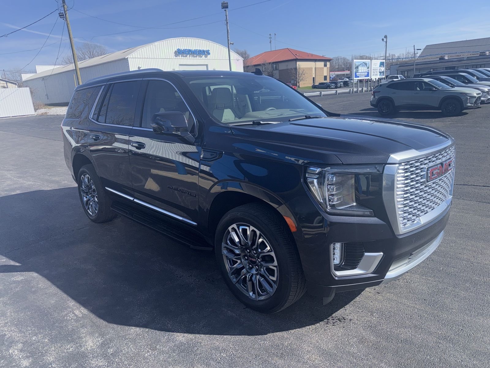 Used 2024 Silver GMC Denali image 9