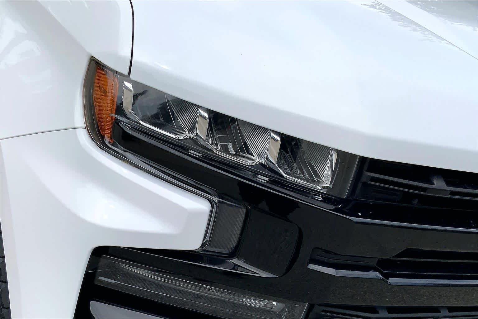 Used 2021 Summit White Chevrolet LT Trail Boss image 27