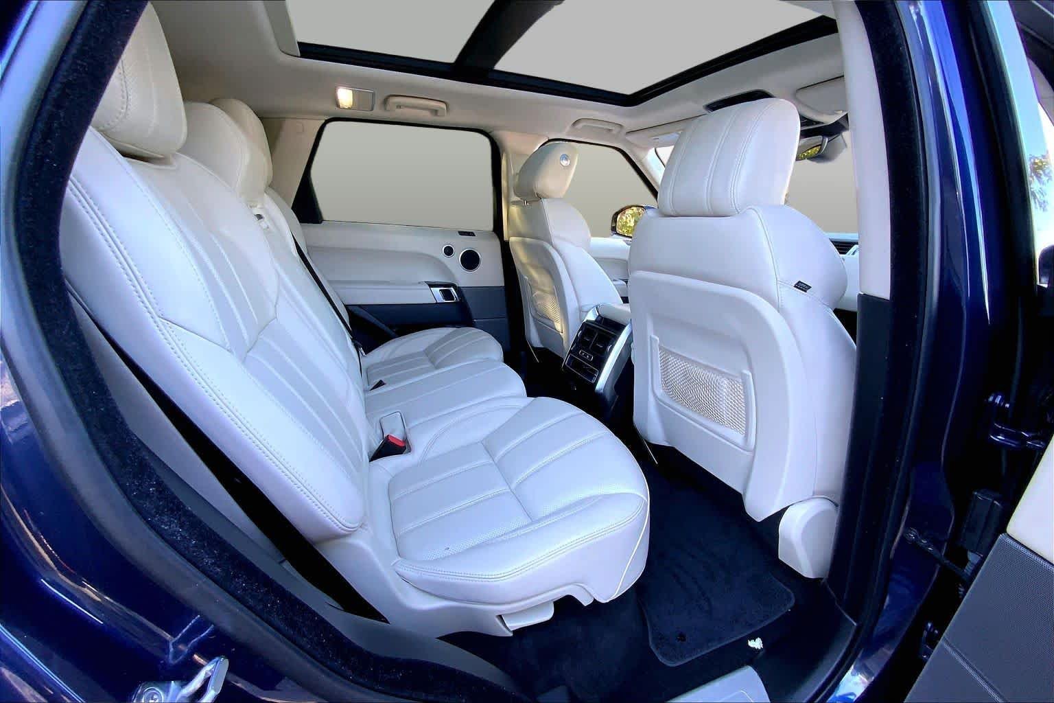 Used 2017 Fuji White Land Rover HSE image 19