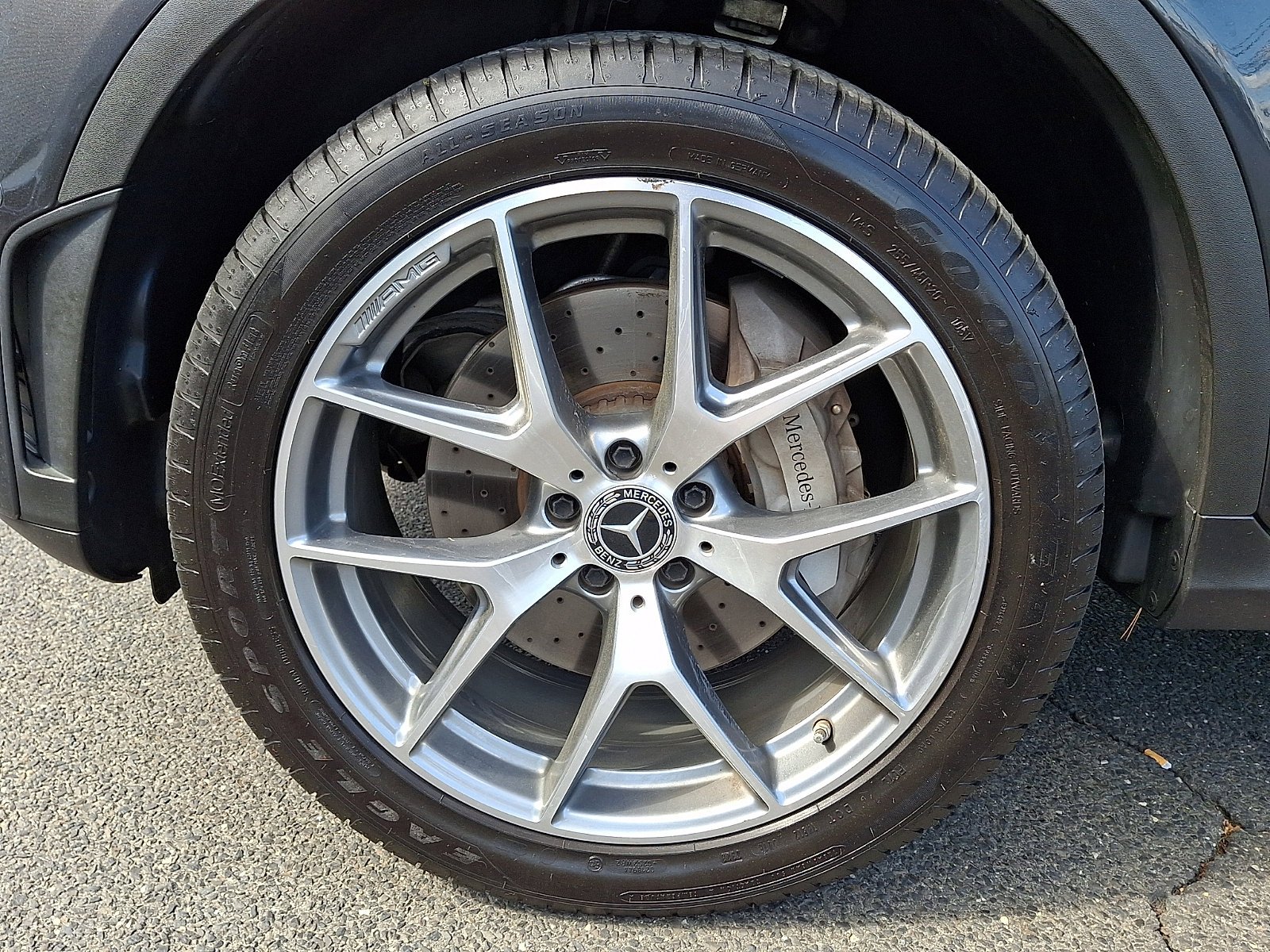 Used 2020 Graphite Grey Metallic Mercedes-Benz GLC 300 image 8