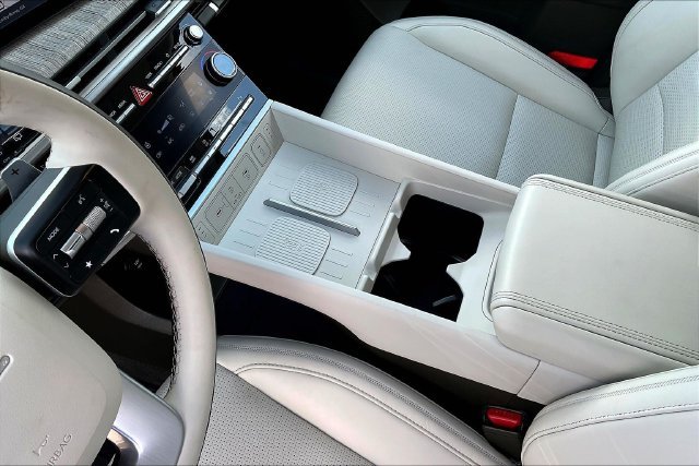 Used 2025 Gray Hyundai Calligraphy image 20