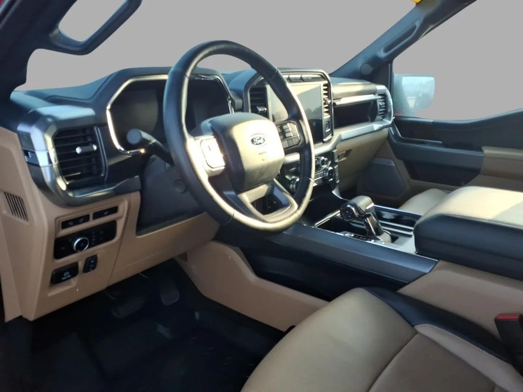 Used 2023 Red Ford Lariat image 18