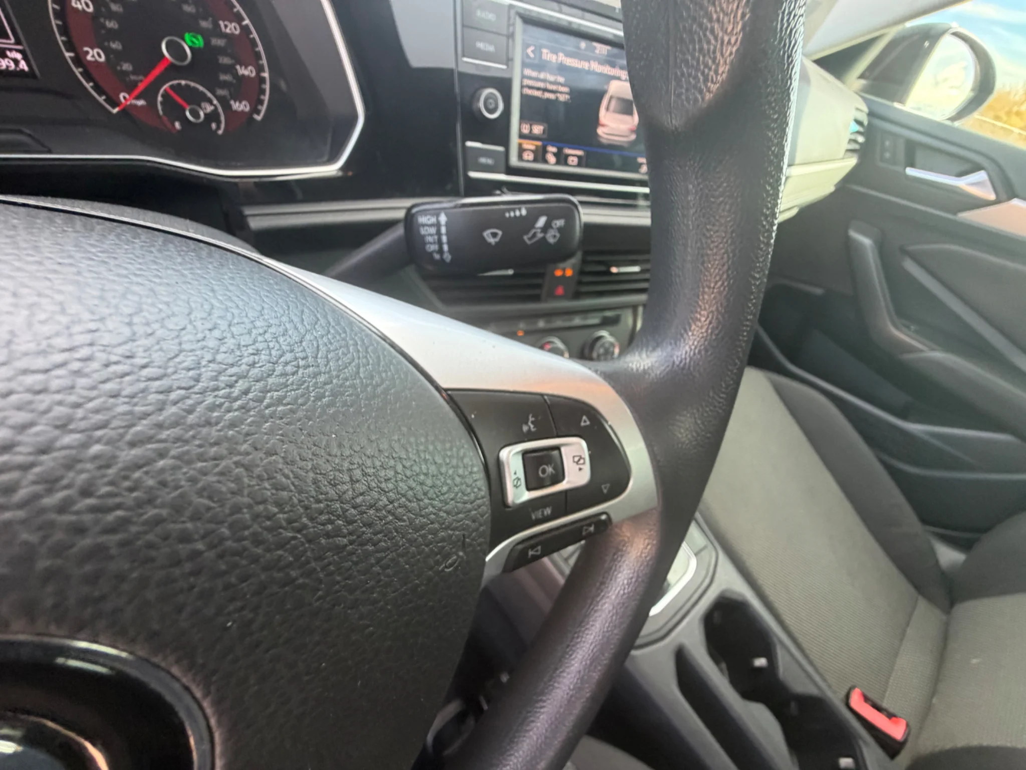 Used 2020 Black Uni Volkswagen S image 17