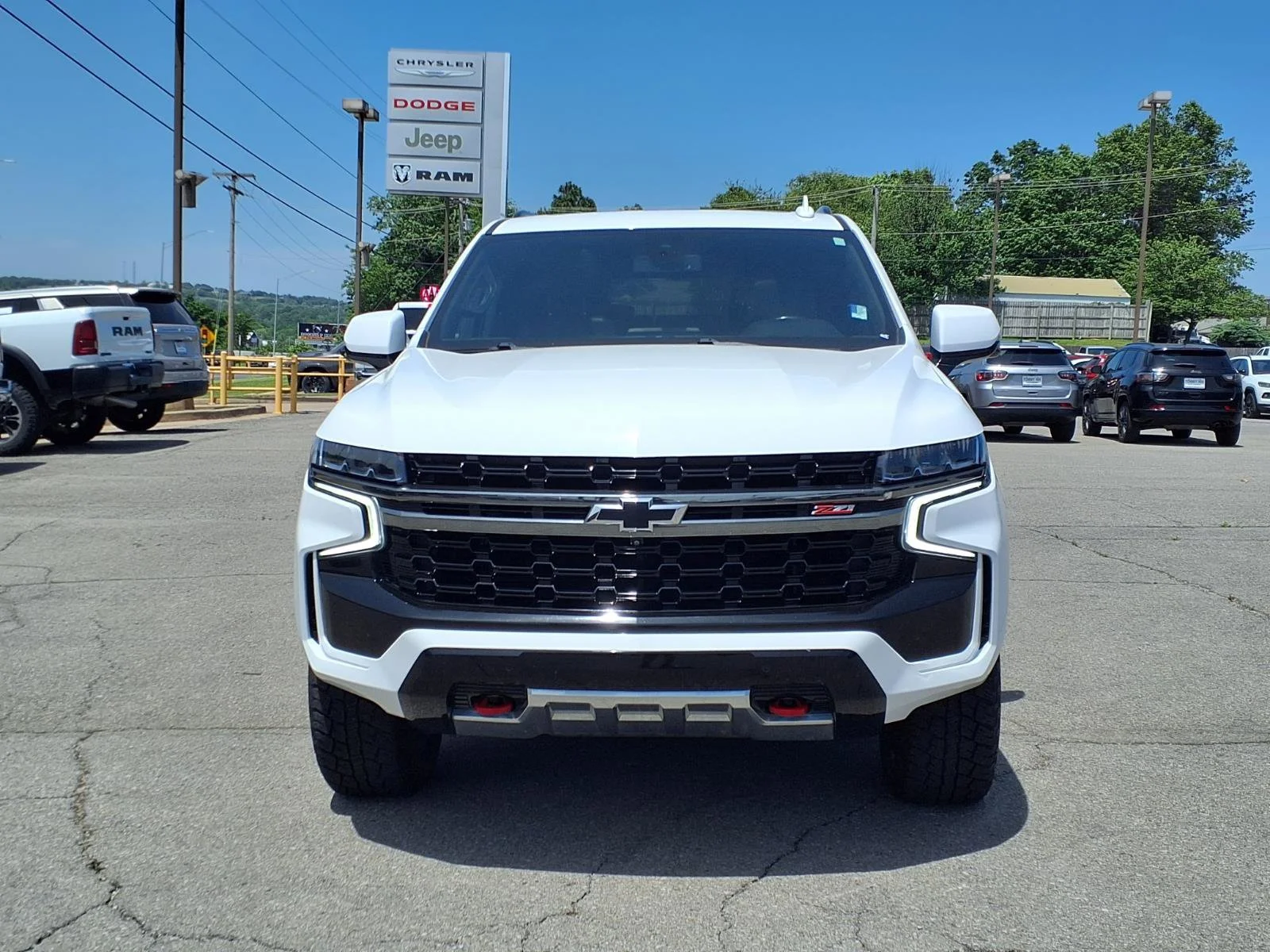 Used 2022 Summit White Chevrolet Z71 image 22