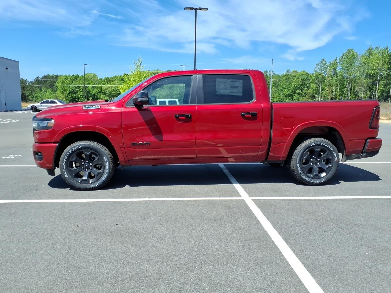 New 2026 Molten Red Pearl-Coat Exterior Paint RAM Big Horn image 3