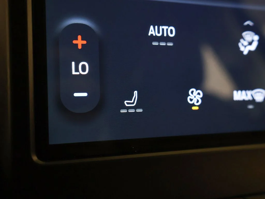 Used 2024 Gray Ford SEL image 49