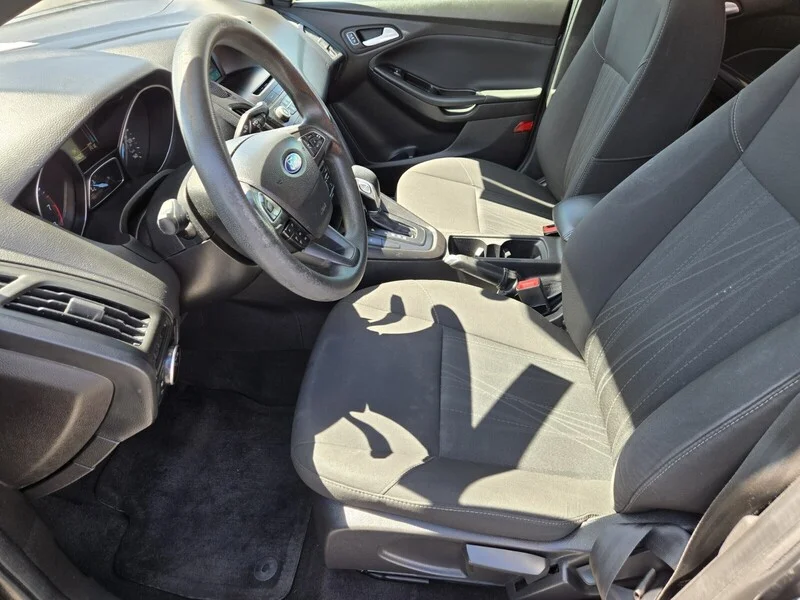 Used 2017 MAGNETIC Ford SE image 7