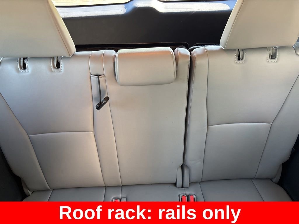 Used 2023 Silver Toyota XLE image 18