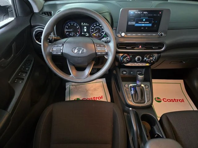 Used 2023 White Hyundai SEL image 18
