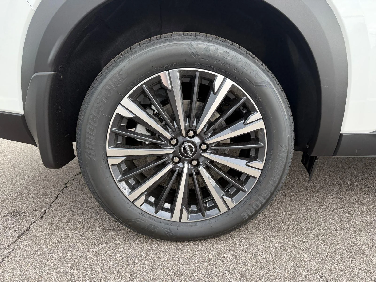 New 2026 Everest White Pearl Tricoat Nissan Platinum image 32