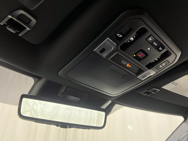 New 2026 Magnetic Gray Metallic Toyota  Platinum image 25