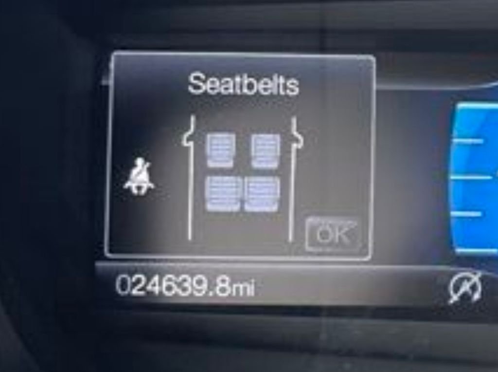 Used 2022 Black Ford SEL image 41