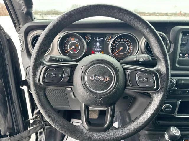Used 2022 Black Jeep Unlimited Sport image 14