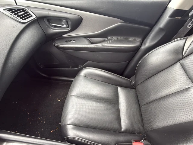 Used 2020 Gray Nissan SL image 22