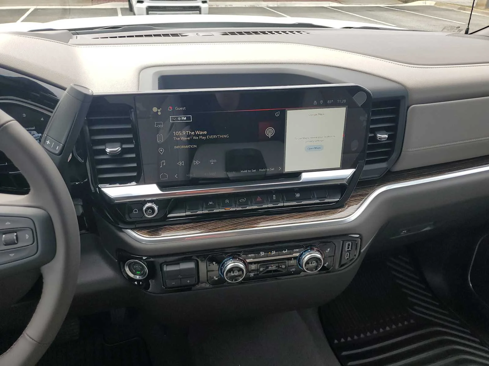 New 2026 Summit White GMC SLE image 12