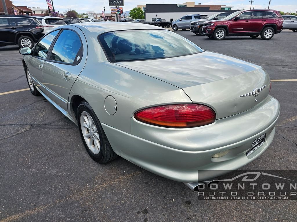Used 1999 Green Chrysler Base image 5