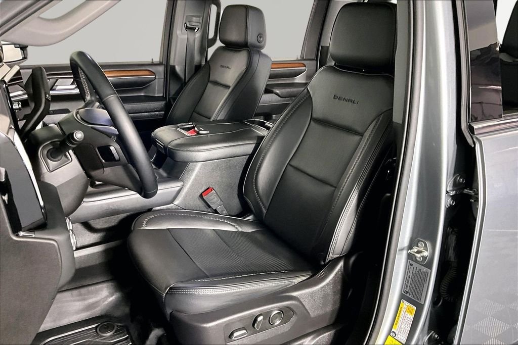 Used 2024 Silver GMC Denali image 21