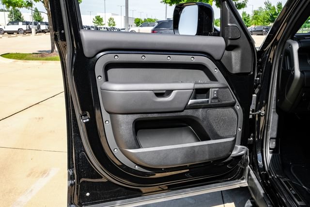 2025 Land Rover Defender V8 - Photo 62