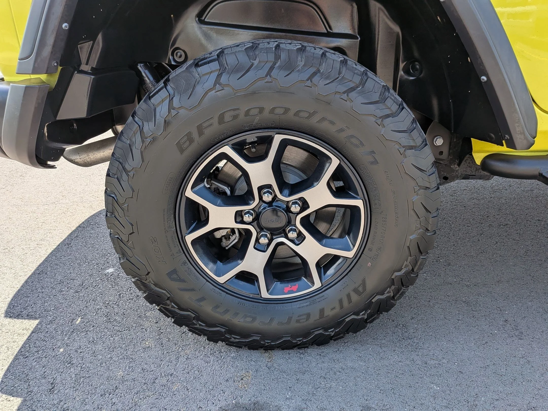 Used 2022 High Velocity Clearcoat Jeep Unlimited Rubicon image 13