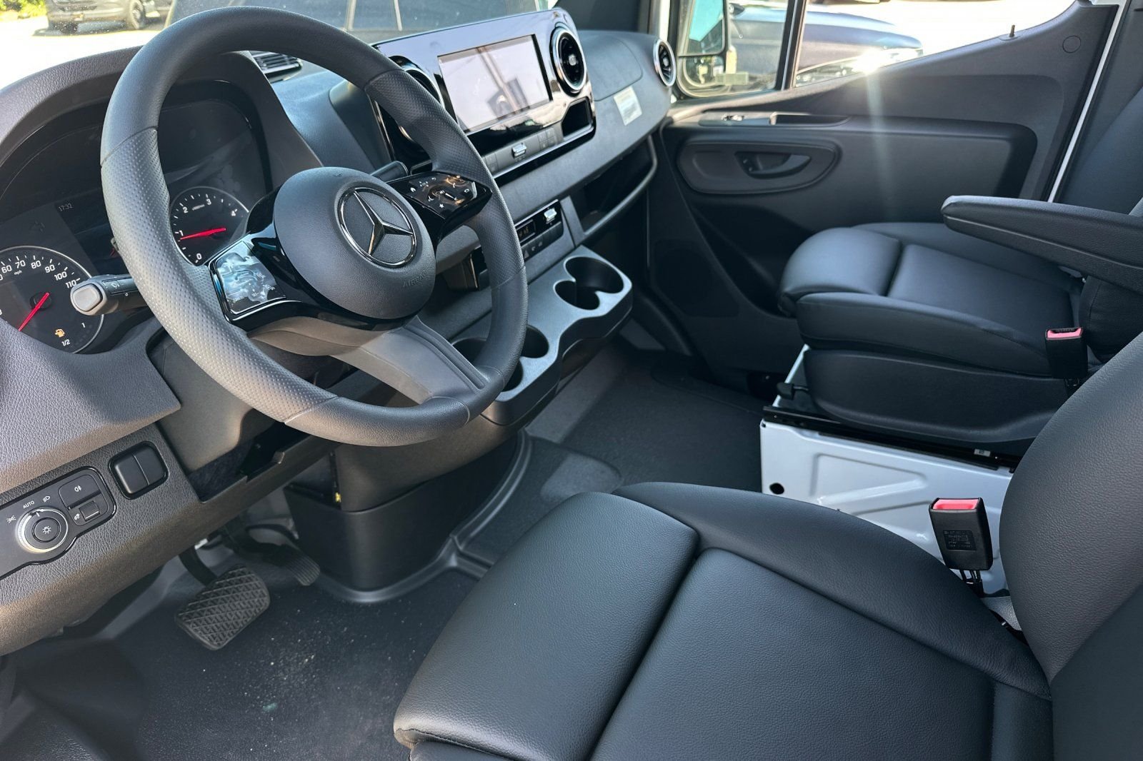 New 2025 Arctic White Mercedes-Benz Cargo 144 WB image 7