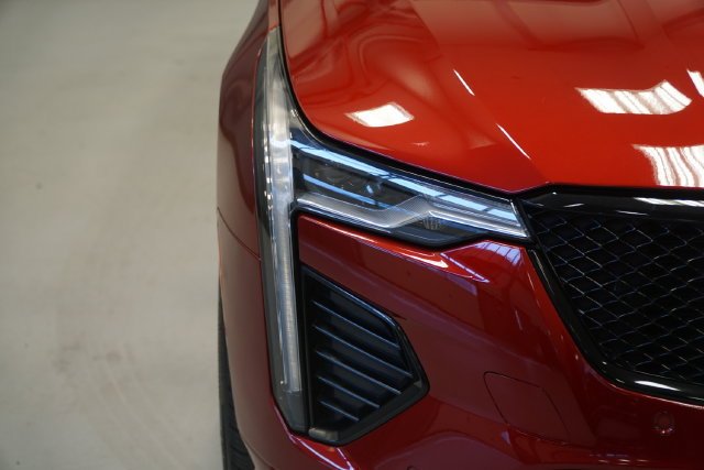 2023 Cadillac CT4 V-Series - Photo 10
