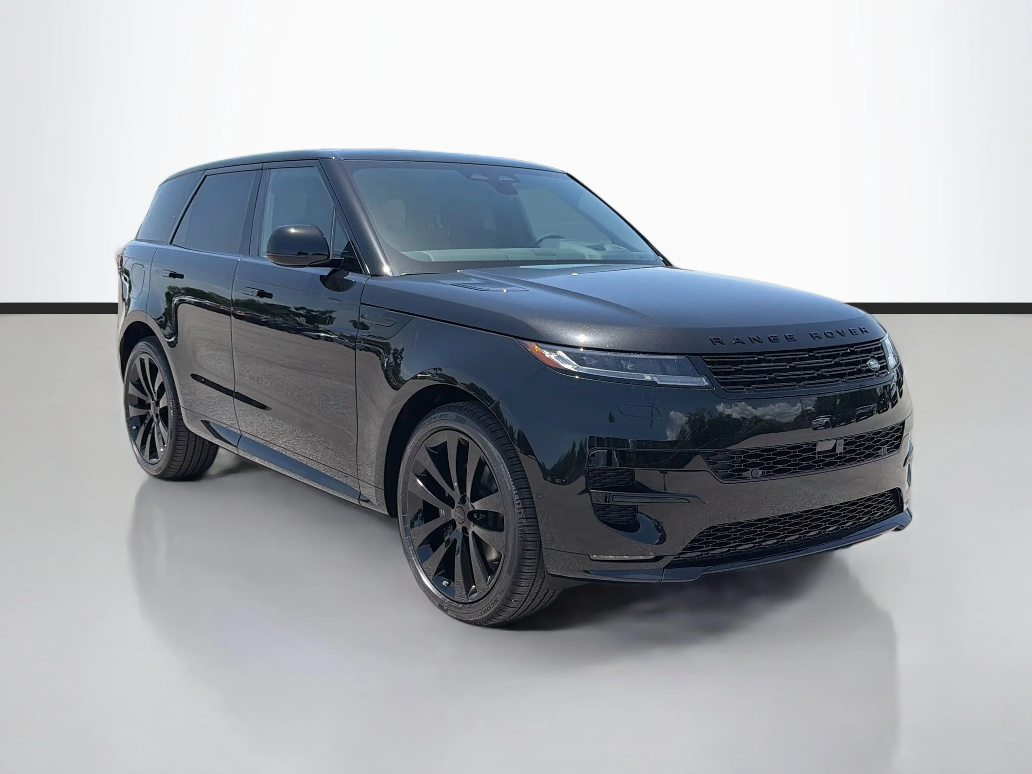 New 2026 Santorini Black Land Rover Dynamic SE image 7