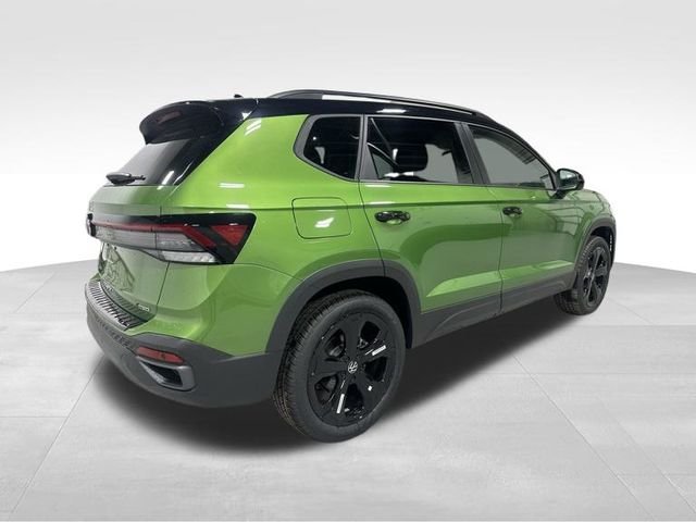 New 2026 Green Volkswagen 1.5T SE Black image 4