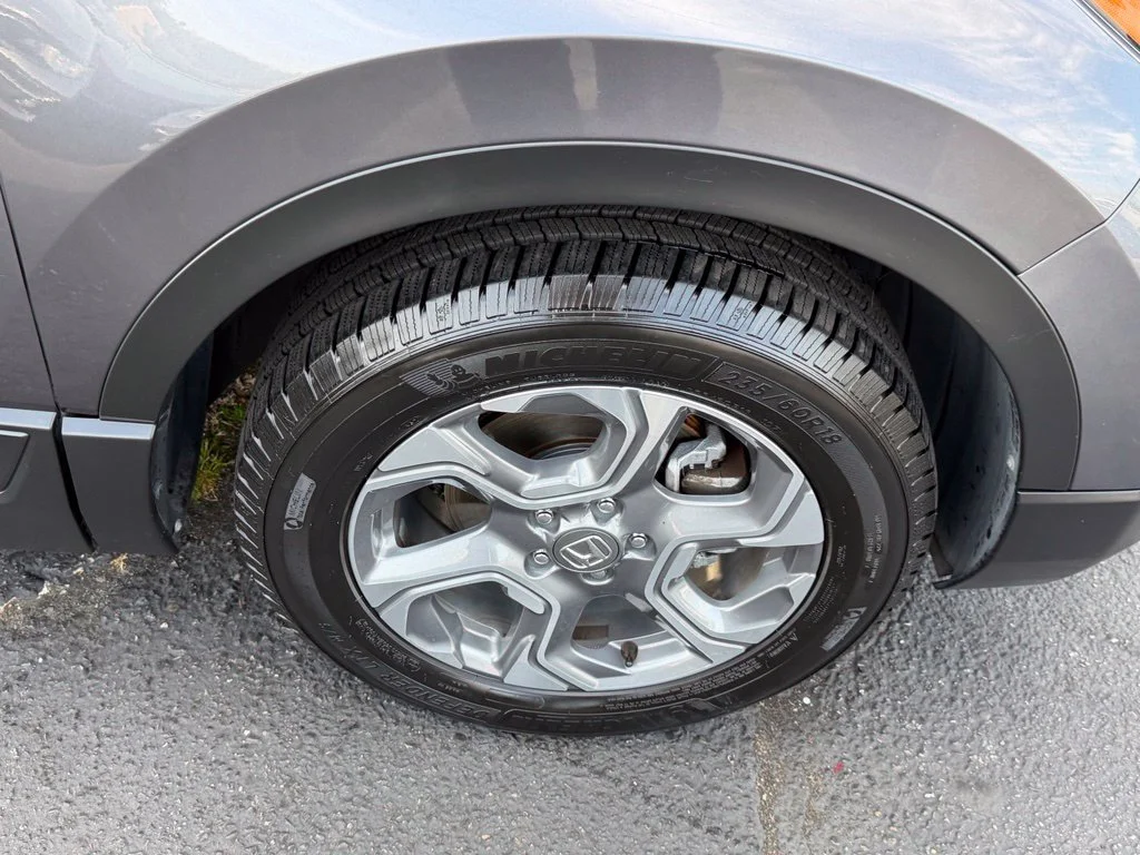Used 2017 Lunar Silver Metallic Honda EX-L image 6