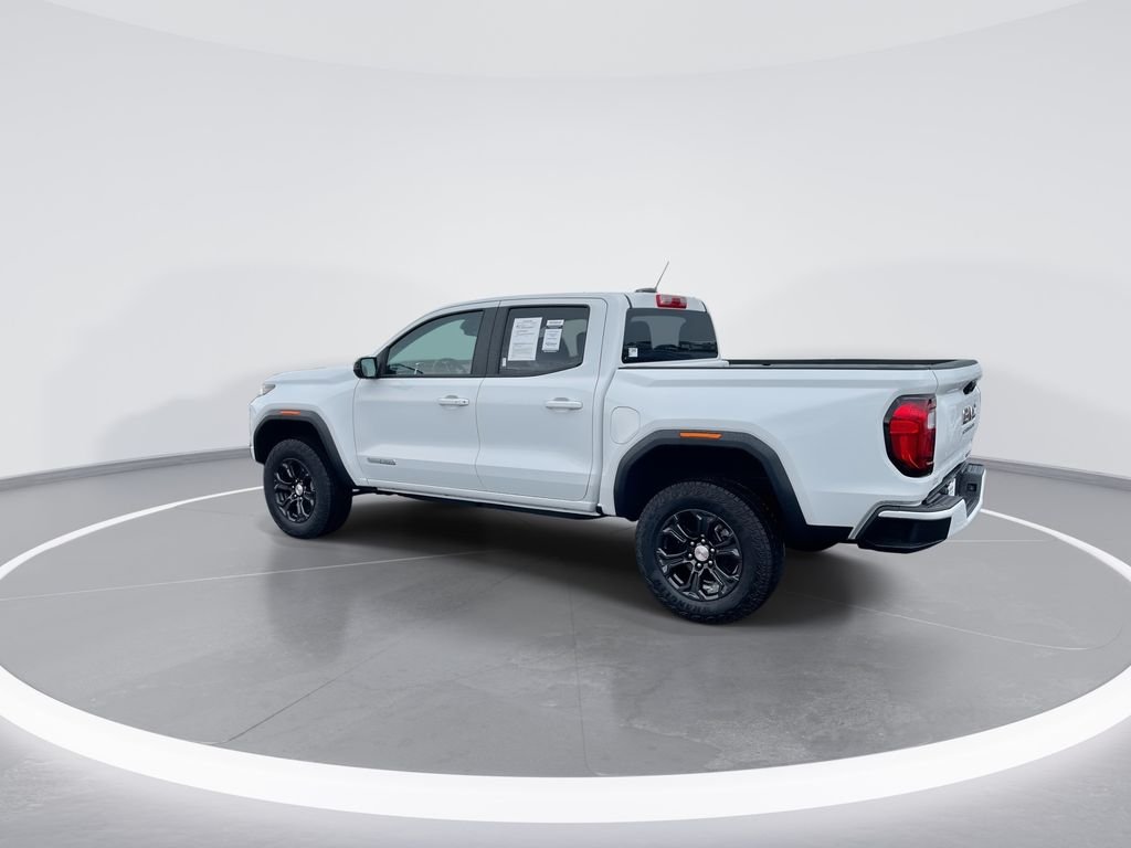 Used 2024 White GMC Elevation image 6
