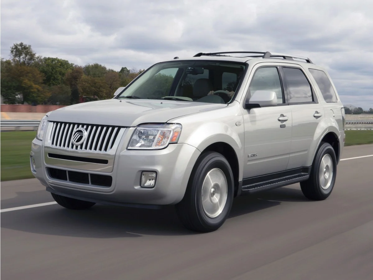 Used 2010 Black Mercury Premier image 1