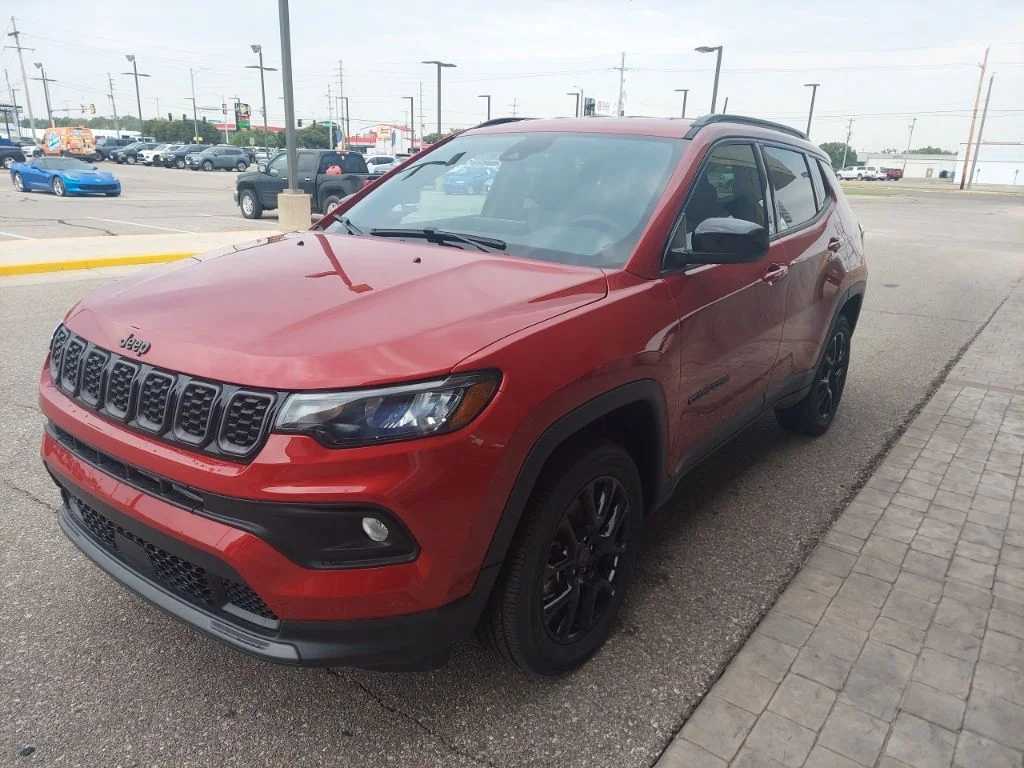 New 2026 Red Hot Pearlcoat Jeep Latitude image 3