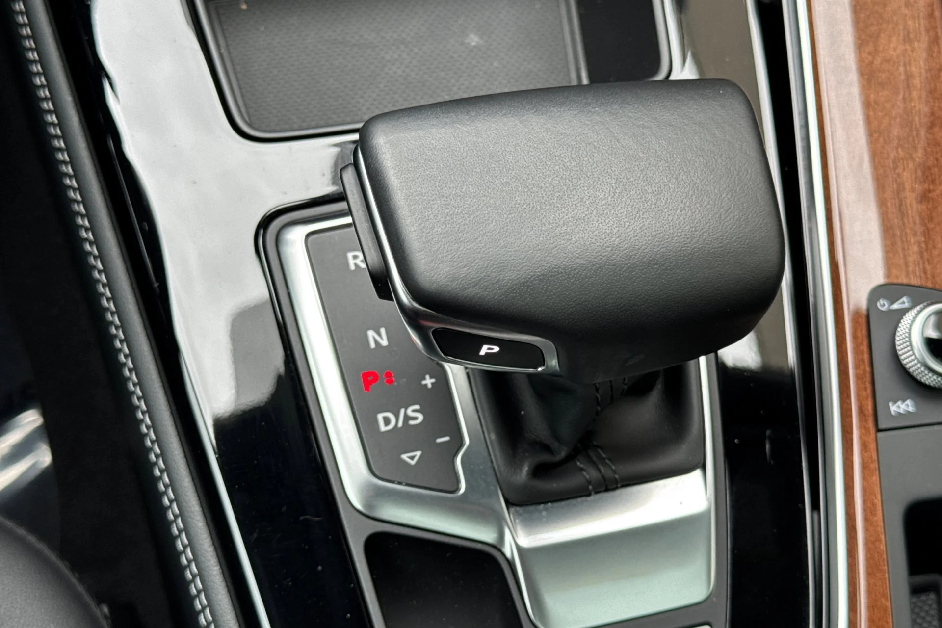 Used 2022 Manhattan Gray Metallic Audi Premium Plus 40 TFSII Quattro image 23