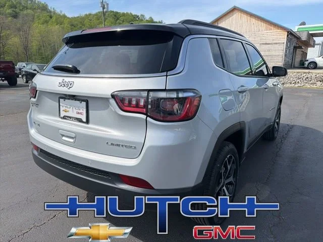 Used 2025 Silver Jeep Limited 4x4 image 3